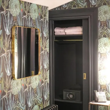 Lock And Key Boutique - Duke Street ホテル 4*