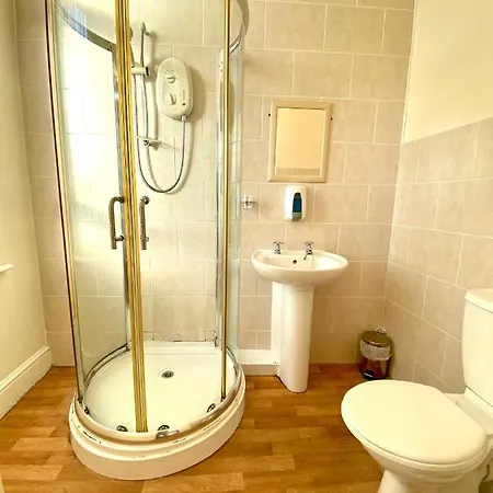 Stalbridge 3* Liverpool