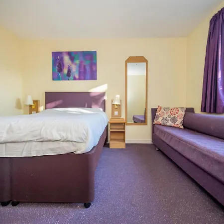 Hotel Stables Inn, Aintree
