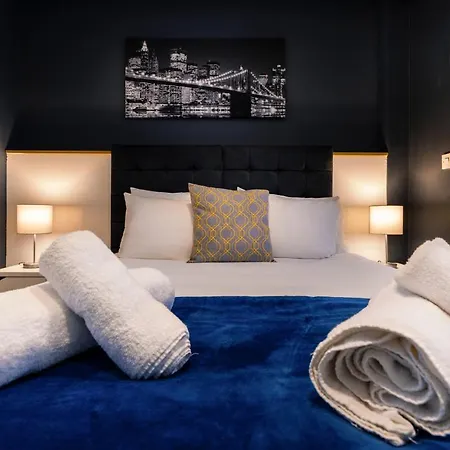 Citystop - Wood Street Aparthotel