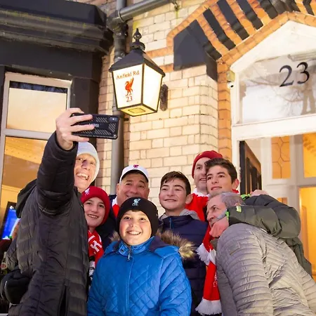 Anfield 3* Ливерпуль
