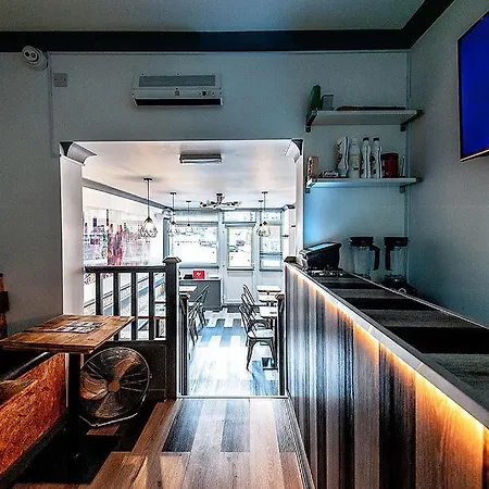Aparthotel The Anfield *