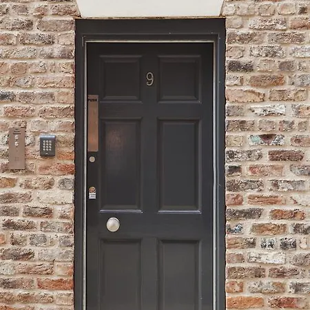 Aparthotel Campbell Street By Epic 4*