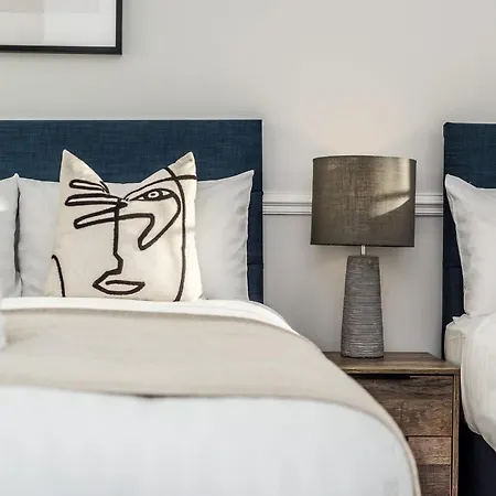 Host & - The Seel Street Townhouse *