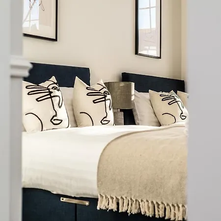 Hébergement de vacances Host & - The Seel Street Townhouse *