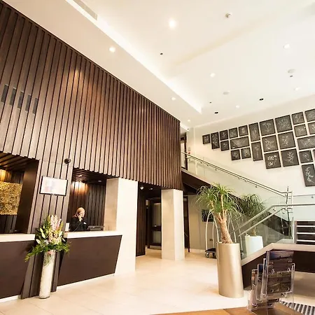 Doubletree By Hilton & 4*