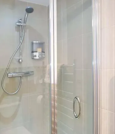 Seymour Townhouse By Serviced Living Apartment Liverpool