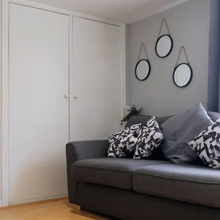 Seymour Townhouse By Serviced Living *