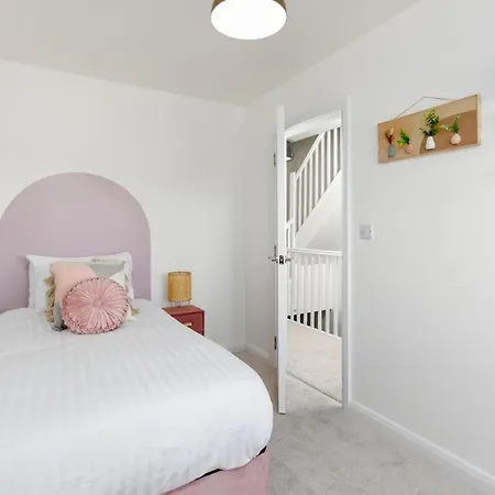 Everton Valley House - Air Host & - Close To Centre