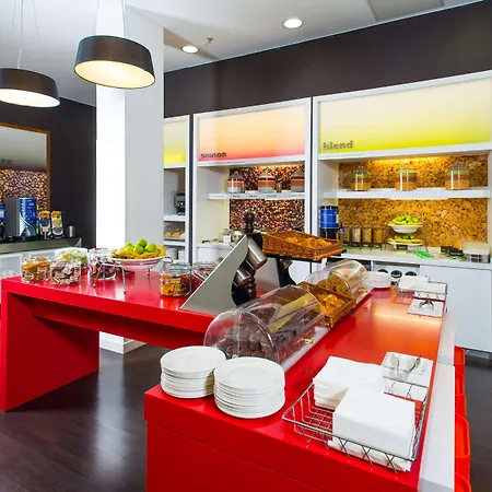 Hotel Hampton By Hilton Centre