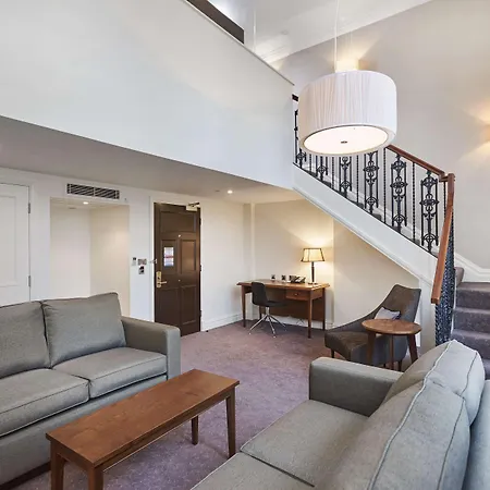 Doubletree By Hilton & 4*