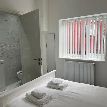 Citybreaks With Free Parking Aparthotel Liverpool