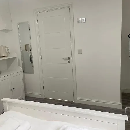 Citybreaks With Free Parking * Liverpool