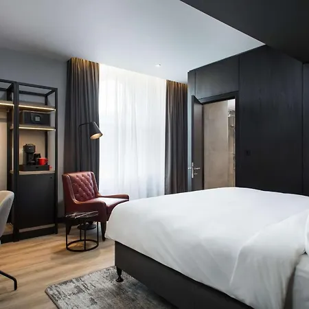 Hotel Radisson Red Hotel,