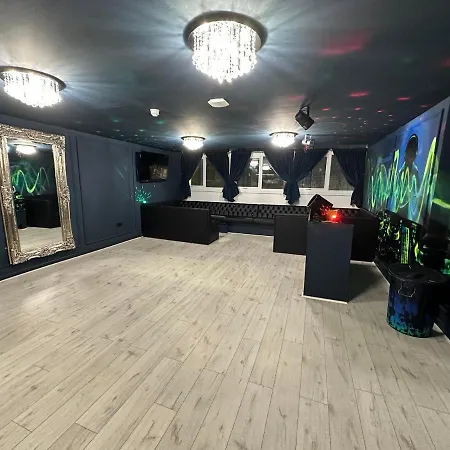 Ctr Dj Party - Ibiza * Liverpool