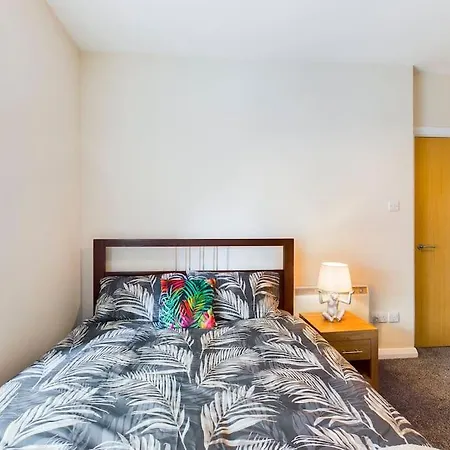 Magnificent 1bdr In Mersyside Appartement *