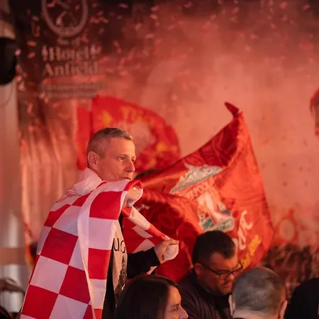 Anfield 3* Ливерпуль