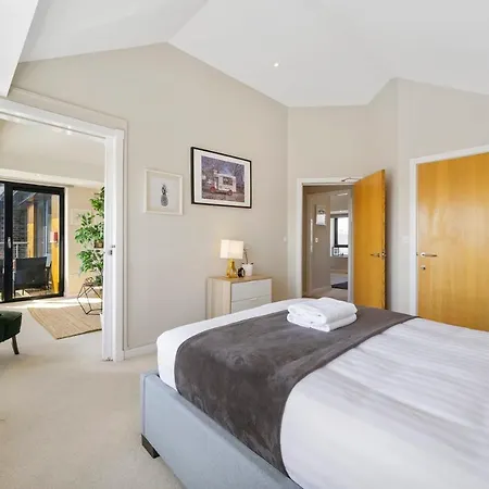 Host & - Marina View Penthouse * Liverpool