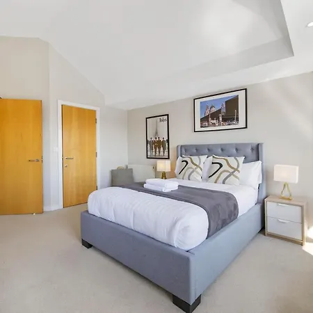 Host & - Marina View Penthouse Holiday home