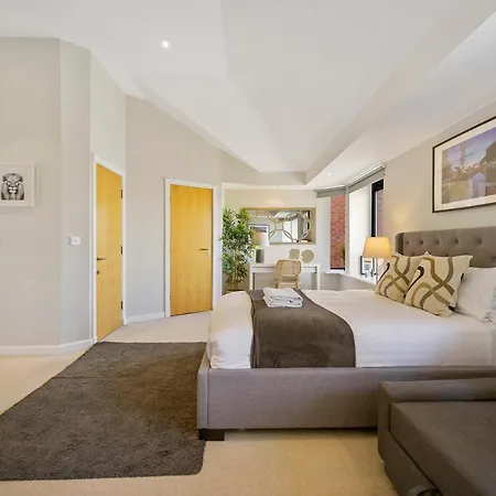 Holiday home Host & - Marina View Penthouse *