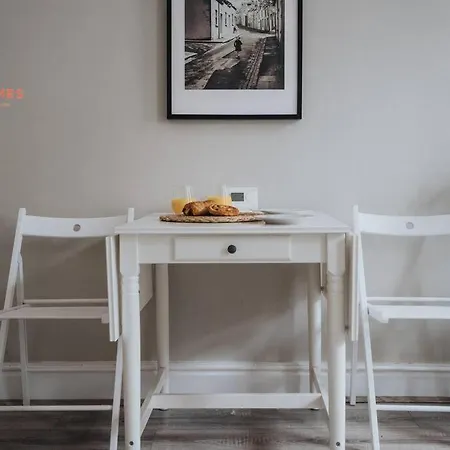 Appartement Open & Spacious Ground Floor - Sleeps 6 *