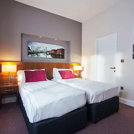 Heywood House Hotel, Bw Signature Collection 4*