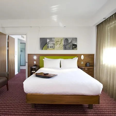 Hampton By Hilton Centre Hotel