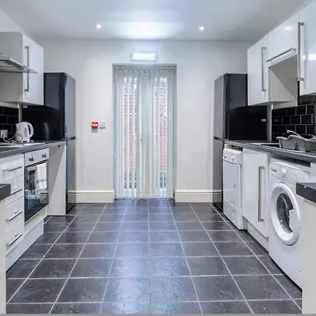 Kelvin Grove By Ustay Holiday home *