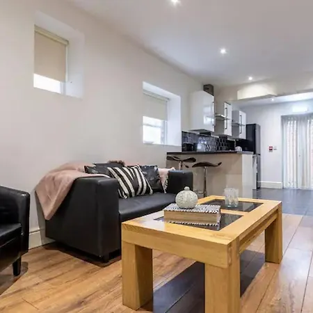 Kelvin Grove By Ustay *