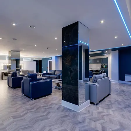 Temple Court Cavern Quarter By Happy Days
