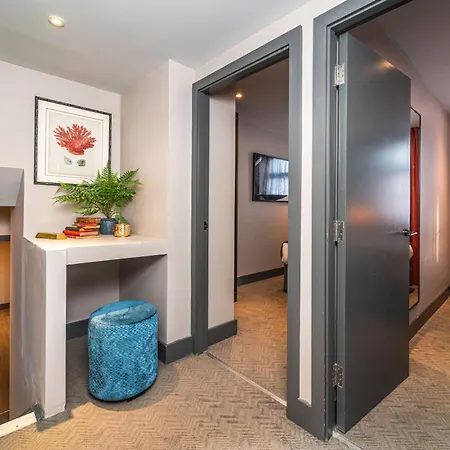 Hotel apartamentowy Epic Duke Street Townhouse *