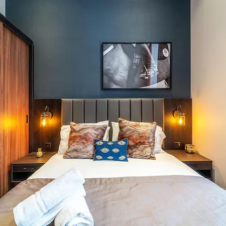 Epic Duke Street Townhouse * Liverpool