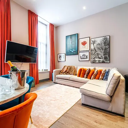 Epic Duke Street Townhouse *
