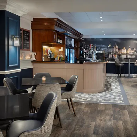 Delta By Marriott Centre