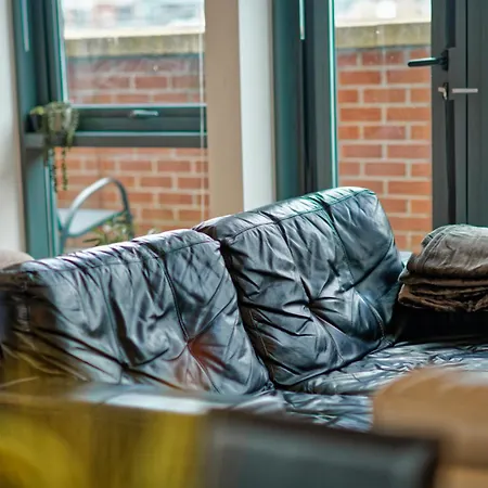 Sidemersey Livings- Convenient And 2-bedroom Haven In L1