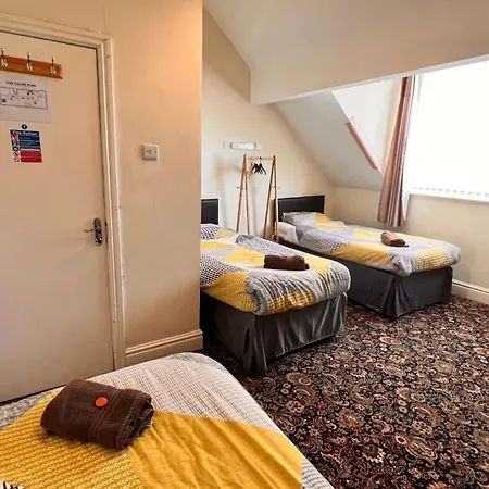 Konukevi Castle 86-88 Sheil Rd L6 3af 3*