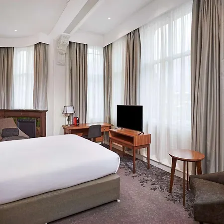 Doubletree By Hilton & Hotel Liverpool