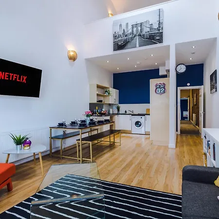 Large Duplex In Centre! Lime Street! Football! Ideal For Stag And Hen Do Stays! Lägenhet *
