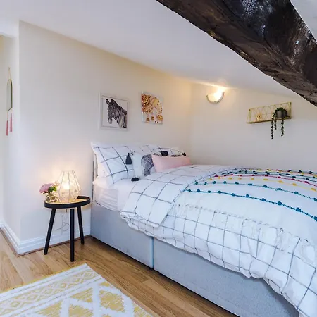Large Duplex In Centre! Lime Street! Football! Ideal For Stag And Hen Do Stays! Liverpool