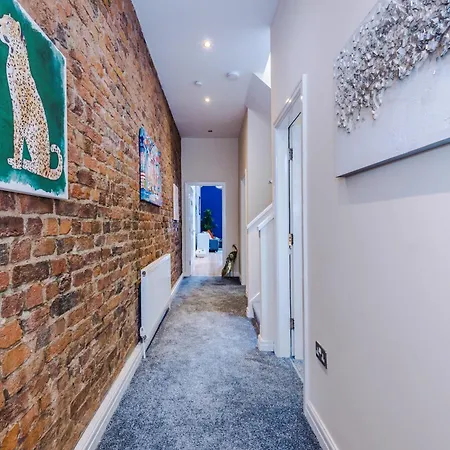 Lägenhet Large Duplex In Centre! Lime Street! Football! Ideal For Stag And Hen Do Stays! *