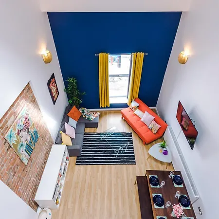 Large Duplex In Centre! Lime Street! Football! Ideal For Stag And Hen Do Stays! *