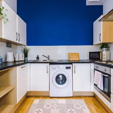 Lägenhet Large Duplex In Centre! Lime Street! Football! Ideal For Stag And Hen Do Stays!