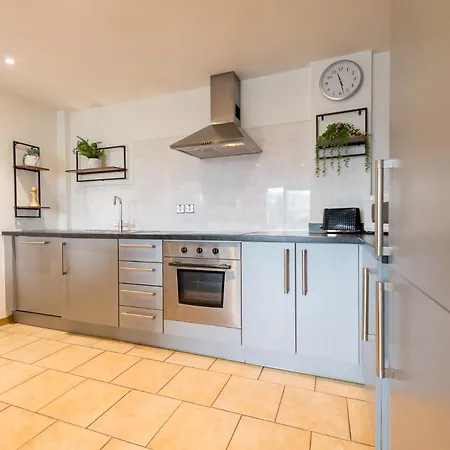 Sidemersey Livings- Convenient And 2-bedroom Haven In L1 Lägenhet *