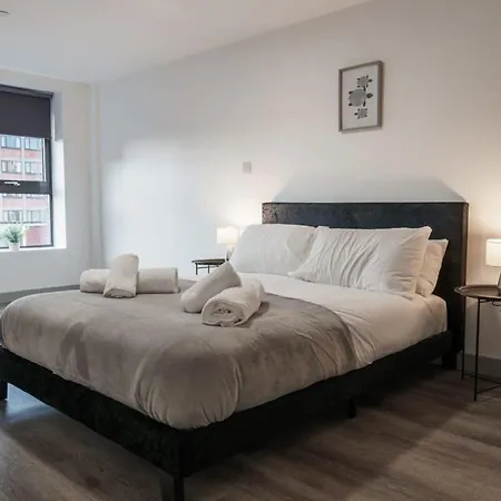 Modern 1 Bed In Centre * Liverpool