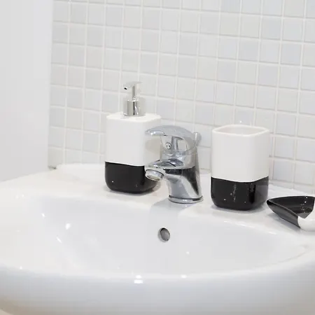 Apartamento Serviced In Centre - Free Parking - Balcony - By Happy Days Liverpool