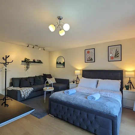 Large 4-bedrooms House Near Centre Free Parking Ferienhaus Liverpool