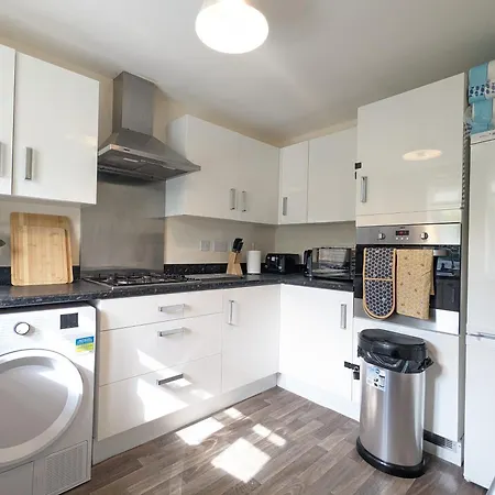 Ferienhaus Large 4-bedrooms House Near Centre Free Parking