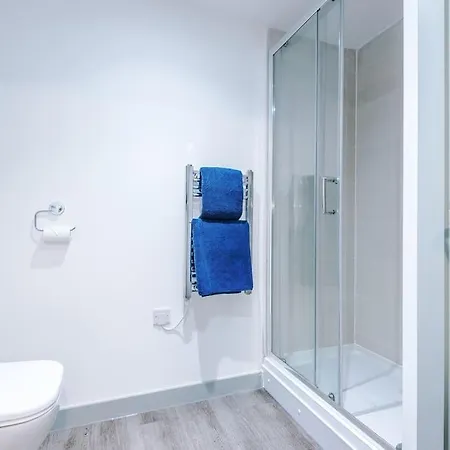 Stunning Duplex In Liverpool, Available For Long Term Appartement *
