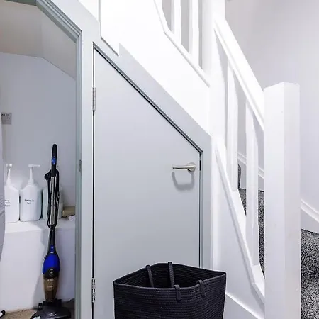 Stunning Duplex In Liverpool, Available For Long Term Appartement *