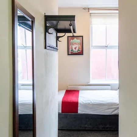 Отель Trivelles Seaforth 3*